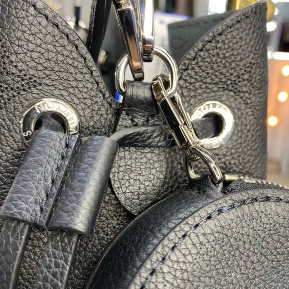 Louis Vuitton Bella Bucket Bag - Picture 7 of 11